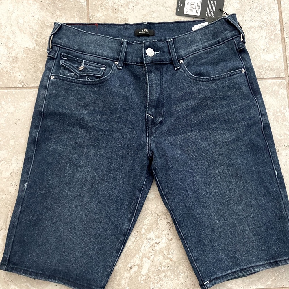 True Religion - Ricky SN Flat Short - W-33 -  Dark Lagoon Wash